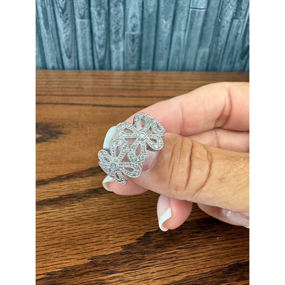 La Sophia Women Silver Tone Pave Crystal Triple Flower Statement Ring Size 8